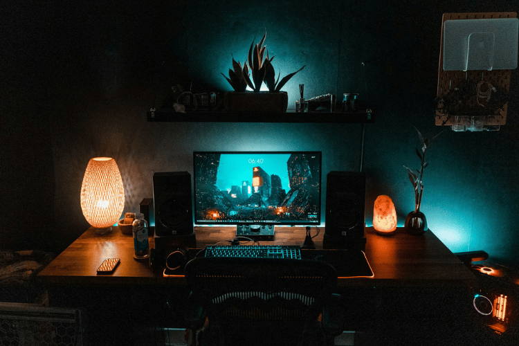 Top 10 Household Gadgets That Make Life Easier in 2025